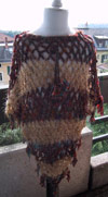 Poncho pour en fant en soie recyclée du Népal, 1er choix bicolore.